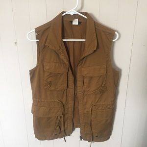 Excursion vest